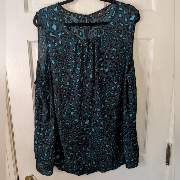Apt. 9 Tops - Apt 9 3x Animal Print Blouse